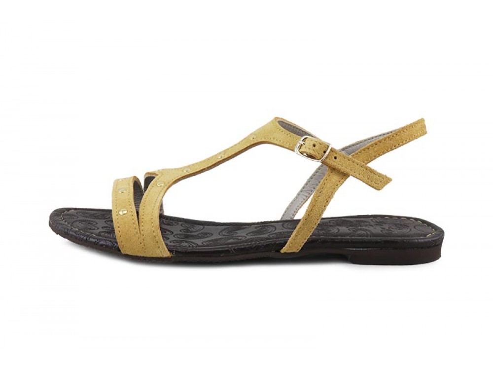 Sandalia ante mostaza con tachuelas Jeromín