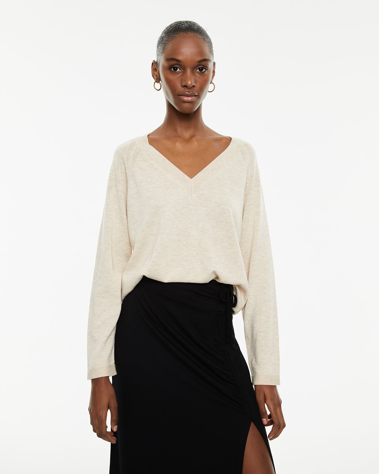 Jersey básico con lana cuello pico