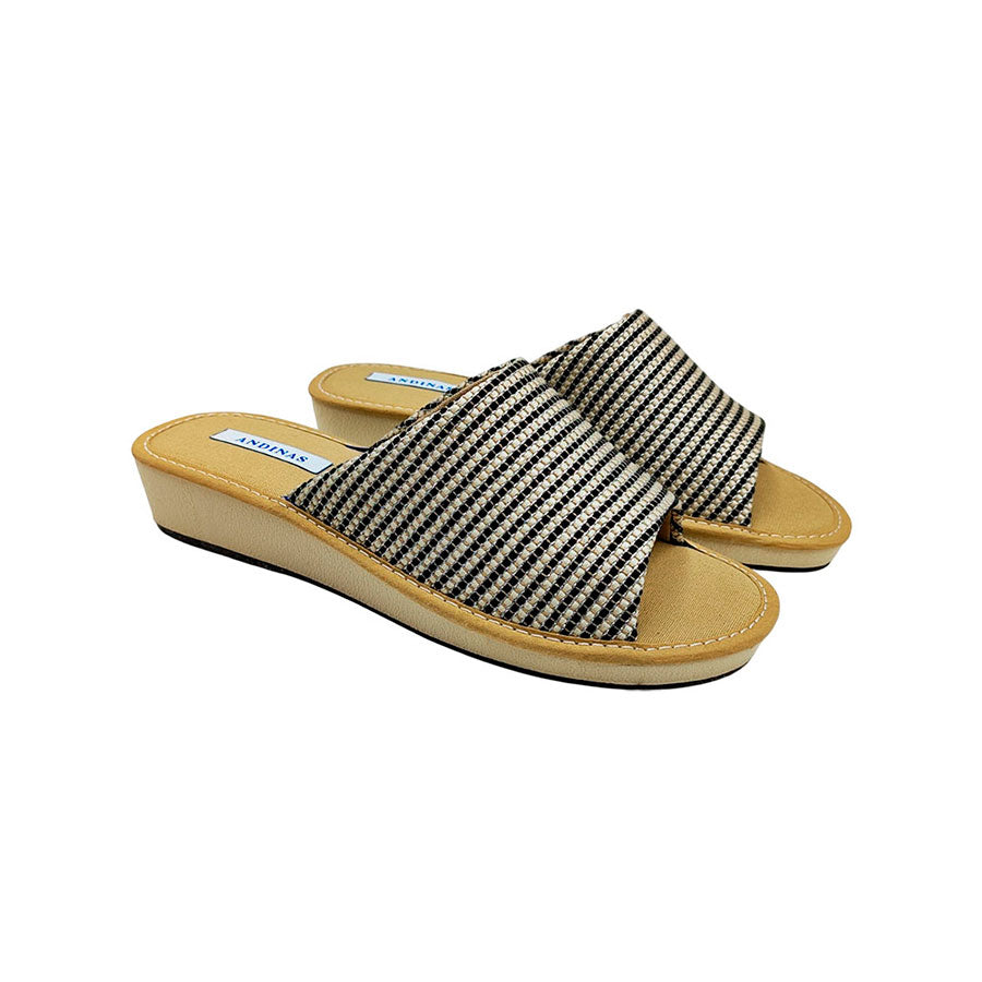 Zapatilla de casa ligera con cuña Andinas