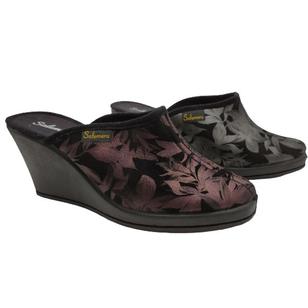 Zueco cuña alta satinado de Salemera