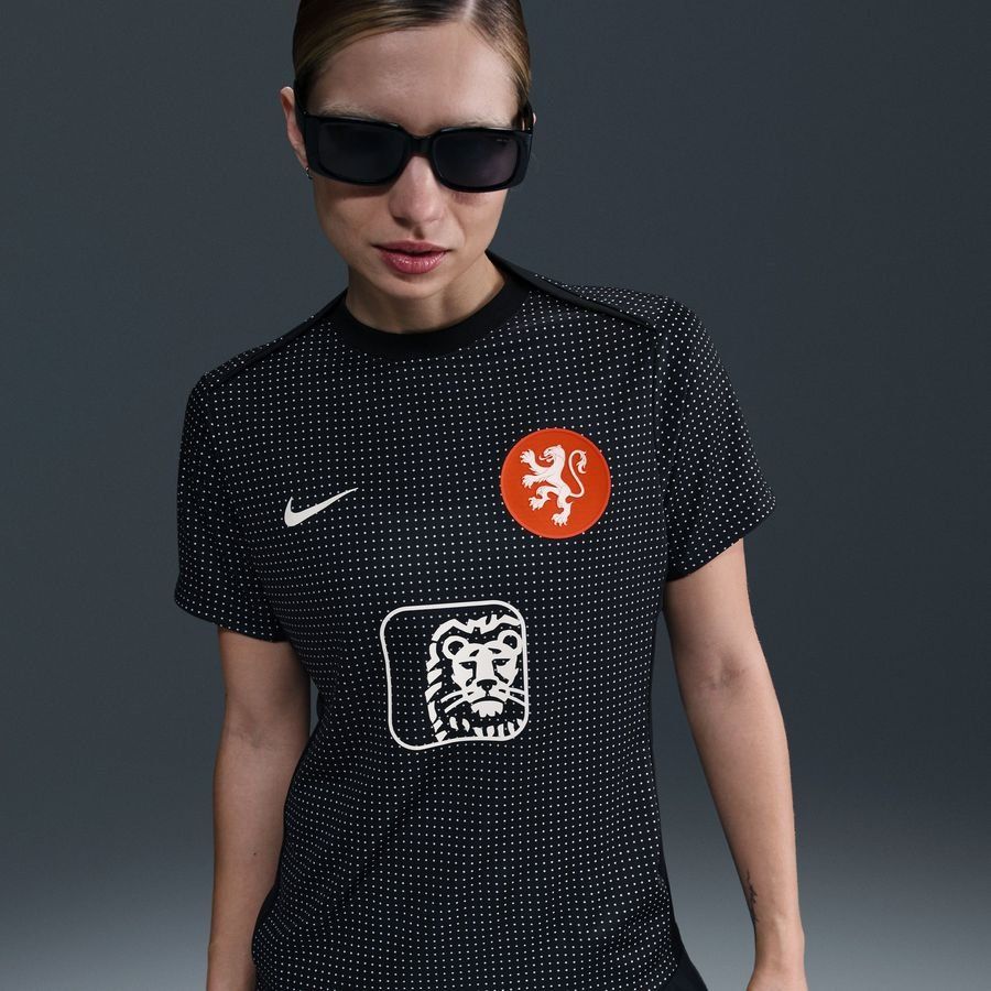 Holanda Camiseta de entrenamiento Dri-FIT Academy Pro Antes del partido Women's EURO 2025 - Negro/Blanco Mujeres