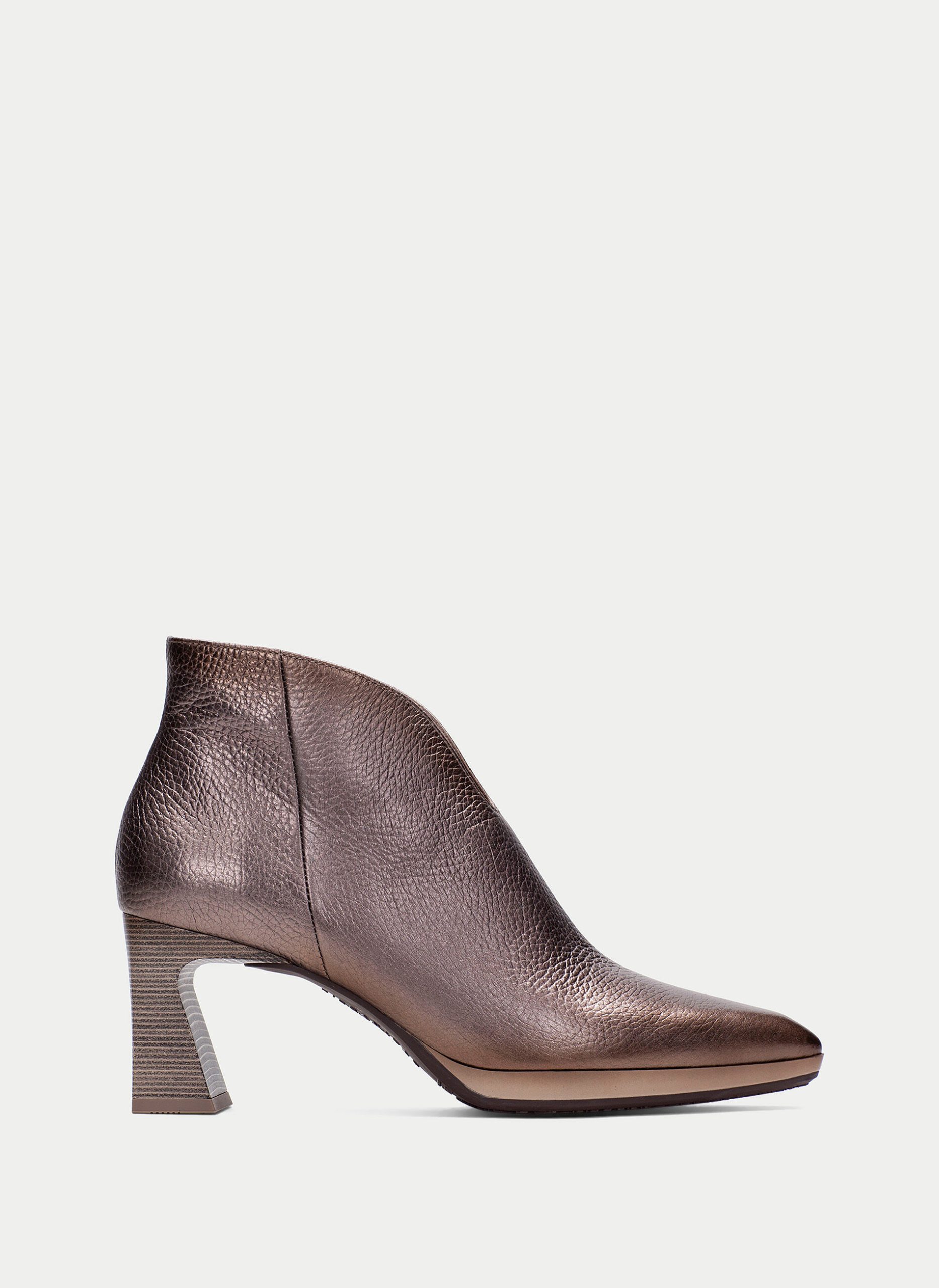 Botin atlanta taupe-metalizado-HI254270