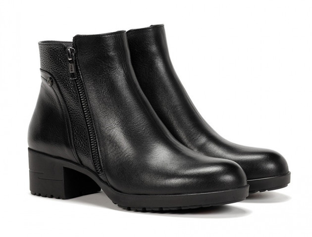 Botines Fluchos Aliss dynergy tacón negro