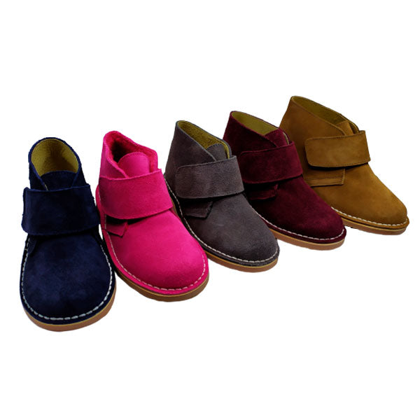 Botín de serraje con velcro Dardos