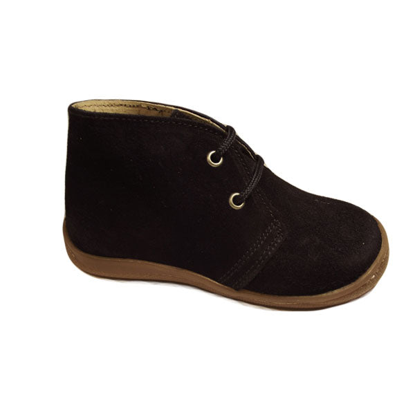 Botín serraje reforzado de la punta