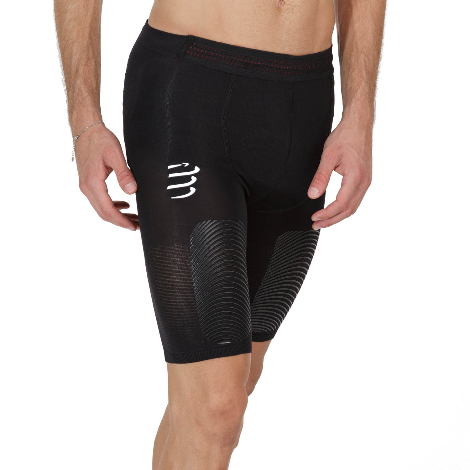 Compressport Trail Under Control 7.5in Short Black
