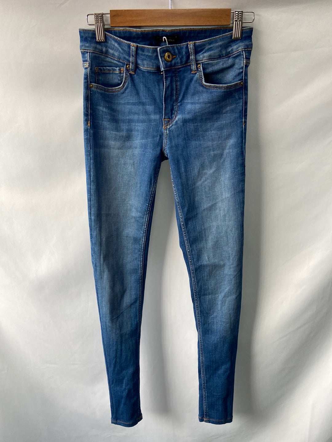 MASSIMO DUTTI. Pantalón vaquero clasico T.34