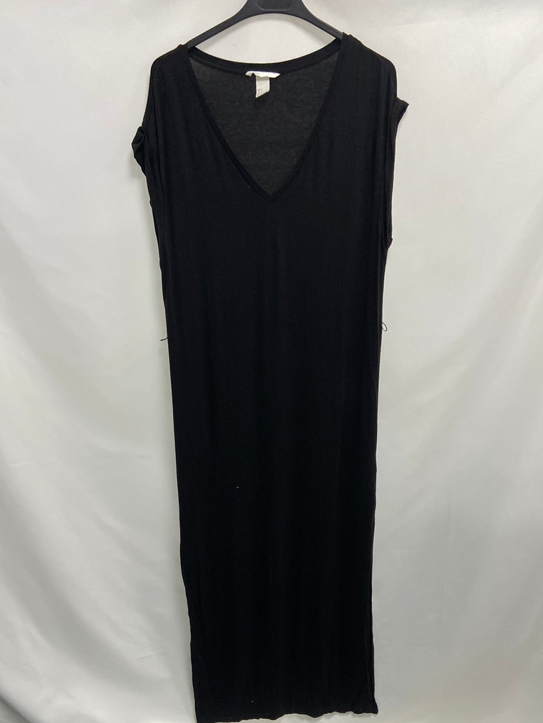 H&M.vestido largo negro recto punto T.s