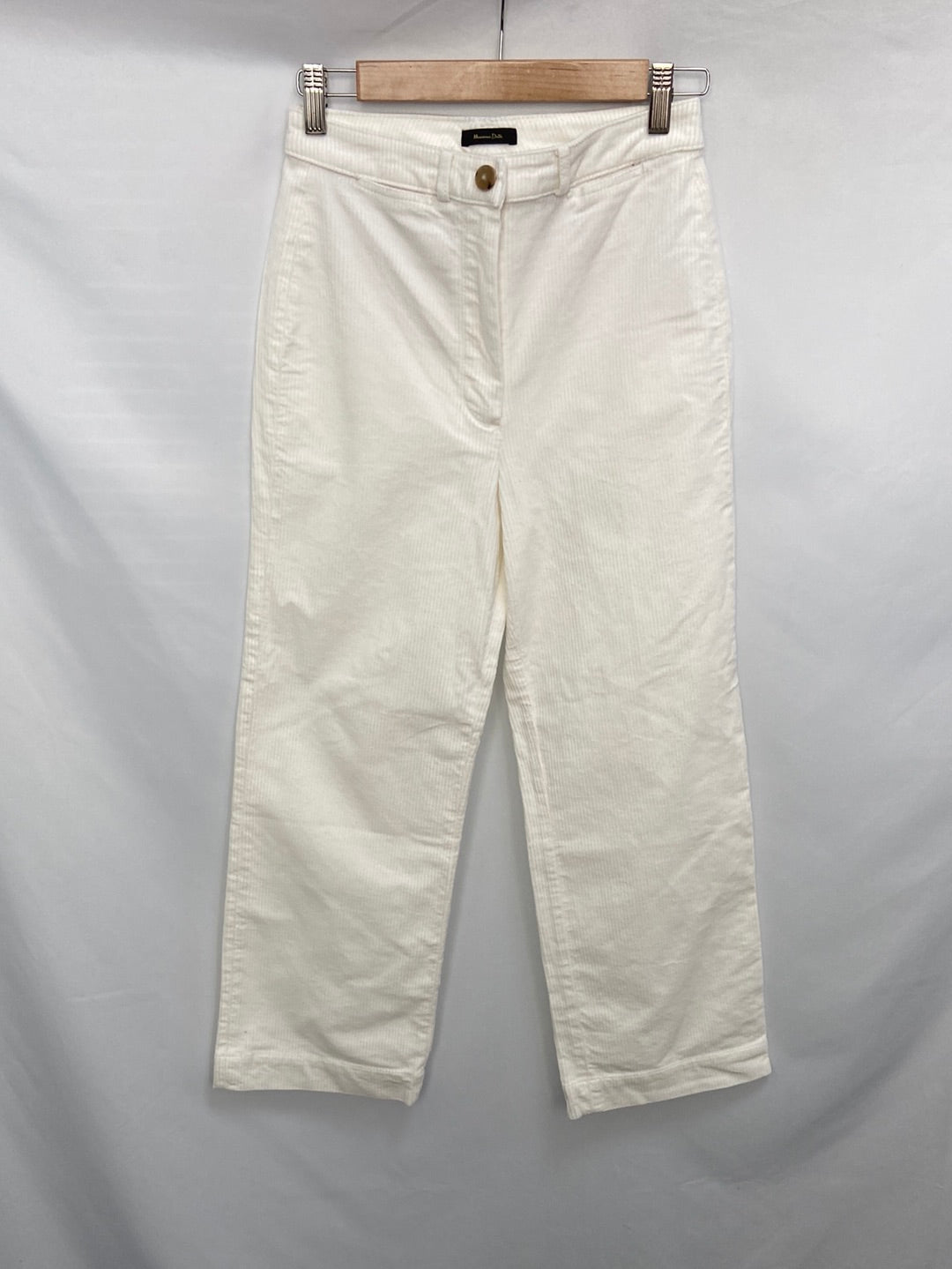 MASSIMO DUTTI. Pantalones rectos pana T.34