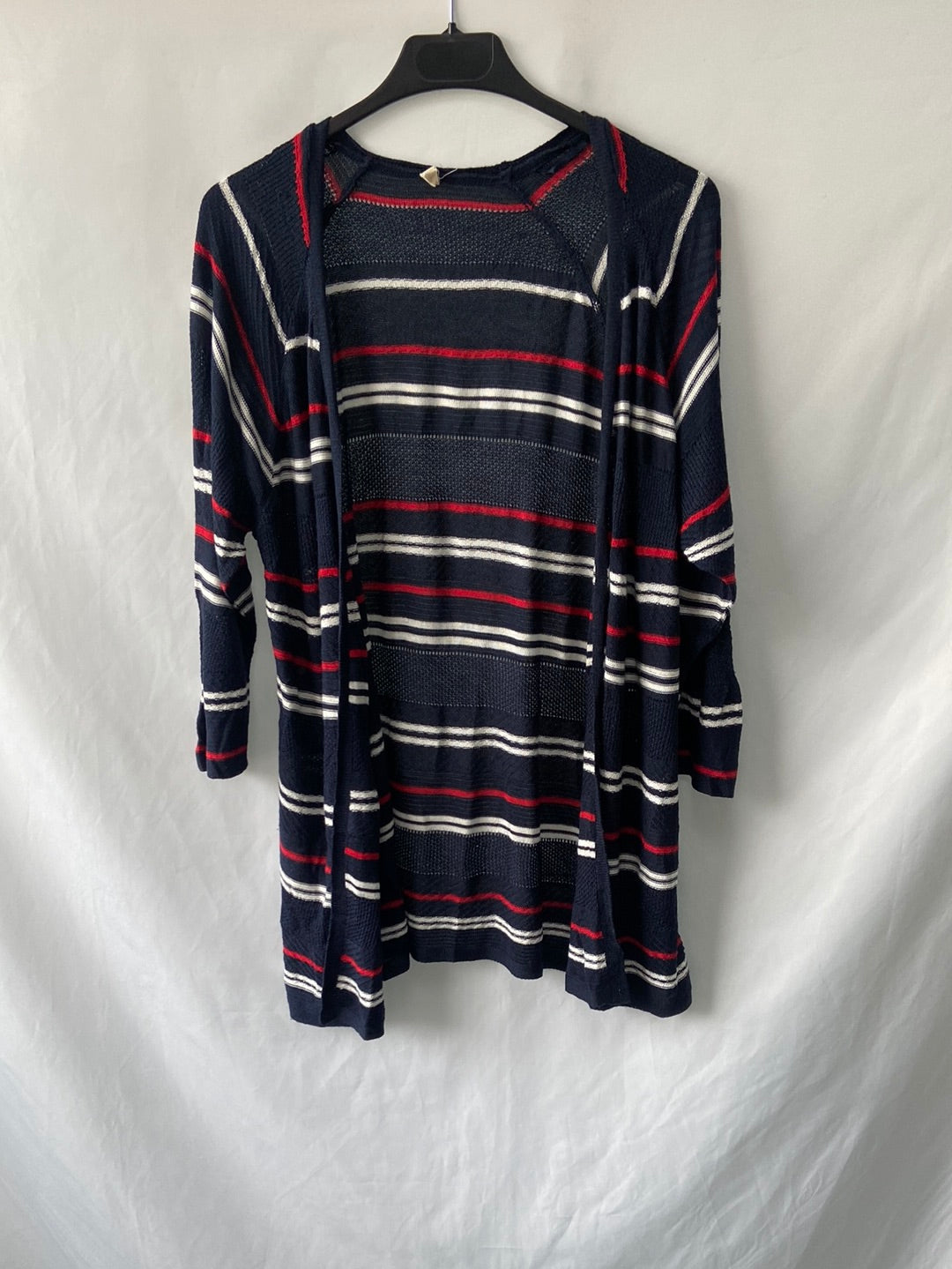 STRADIVARIUS. Rebeca rayas T. S