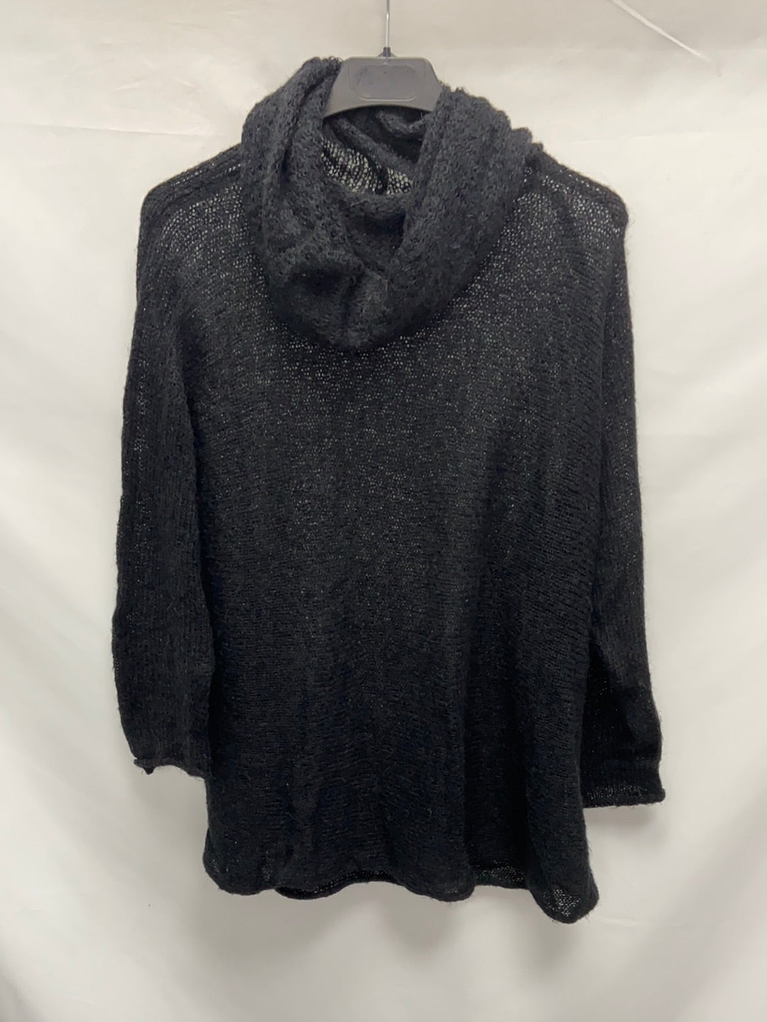 OTRAS.Jersey negro lana punto abierto T.M