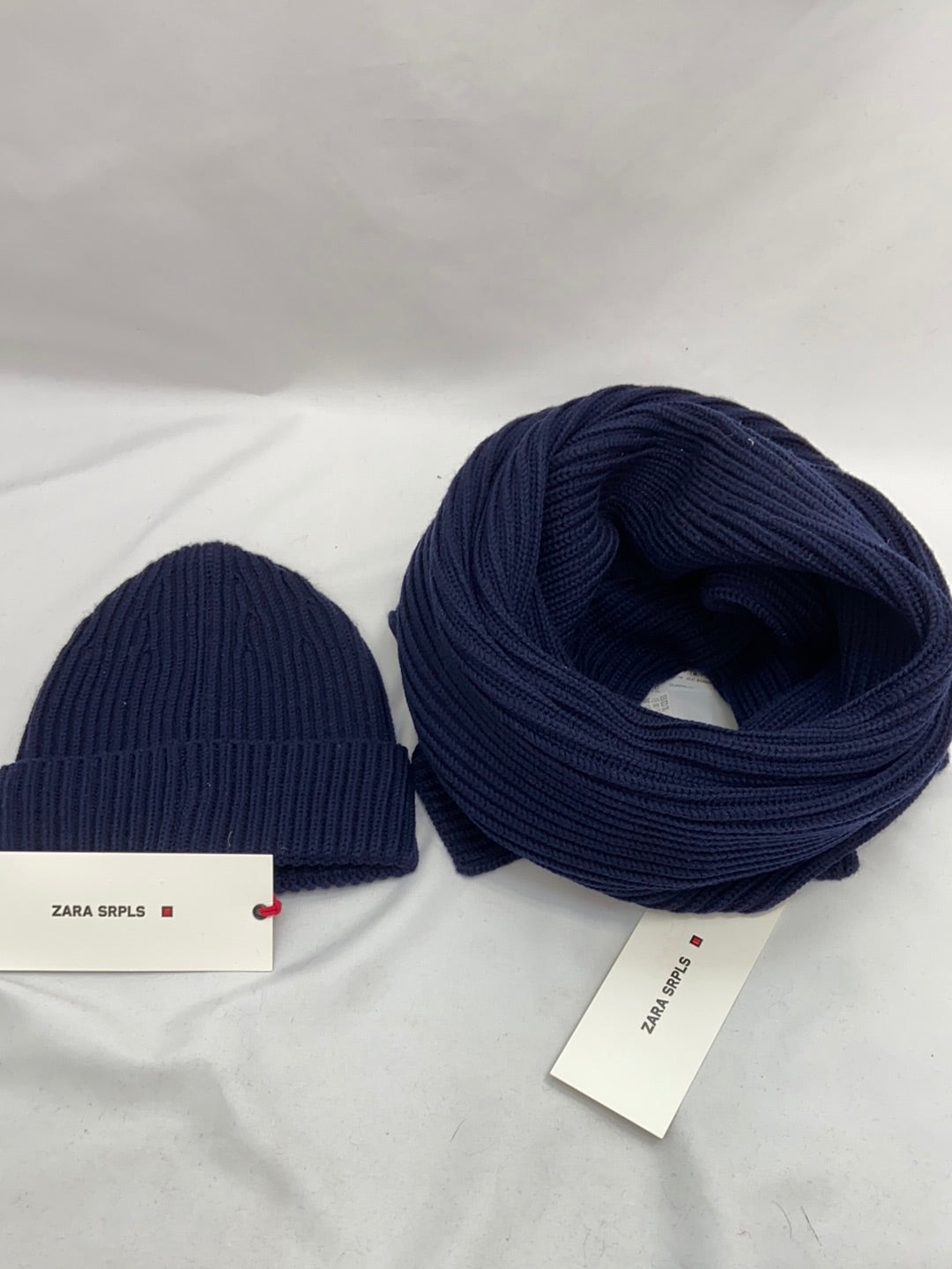 ZARA.Conjunto gorro y bufanda punto azul