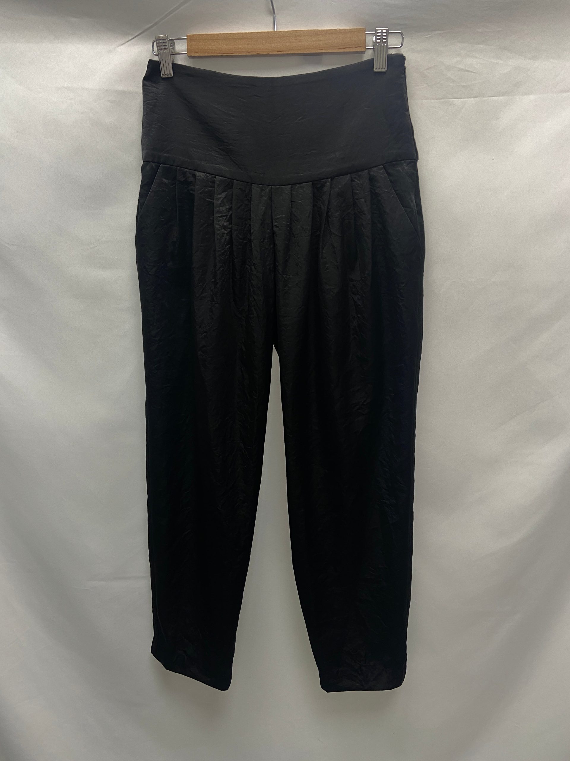 SYSTEMACTION. Pantalones raso t.36