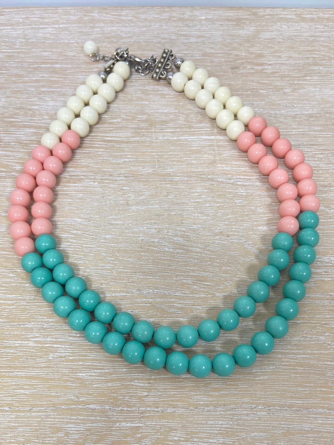 OTRAS.Collar cortito doble