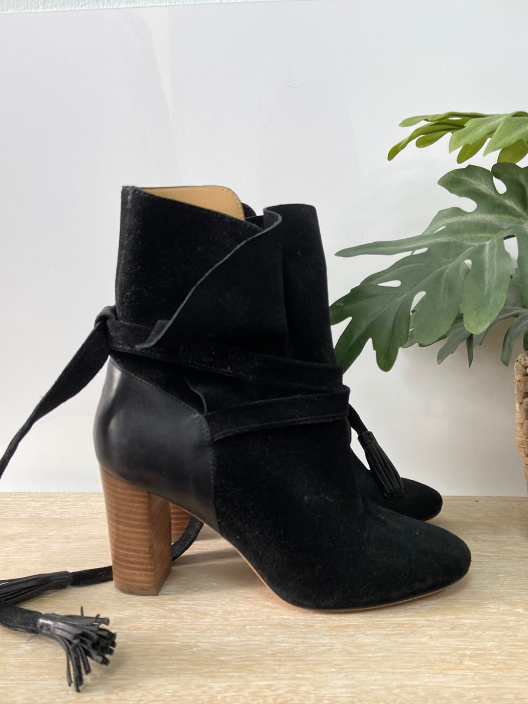 BA&SH.Botines negros piel T.36