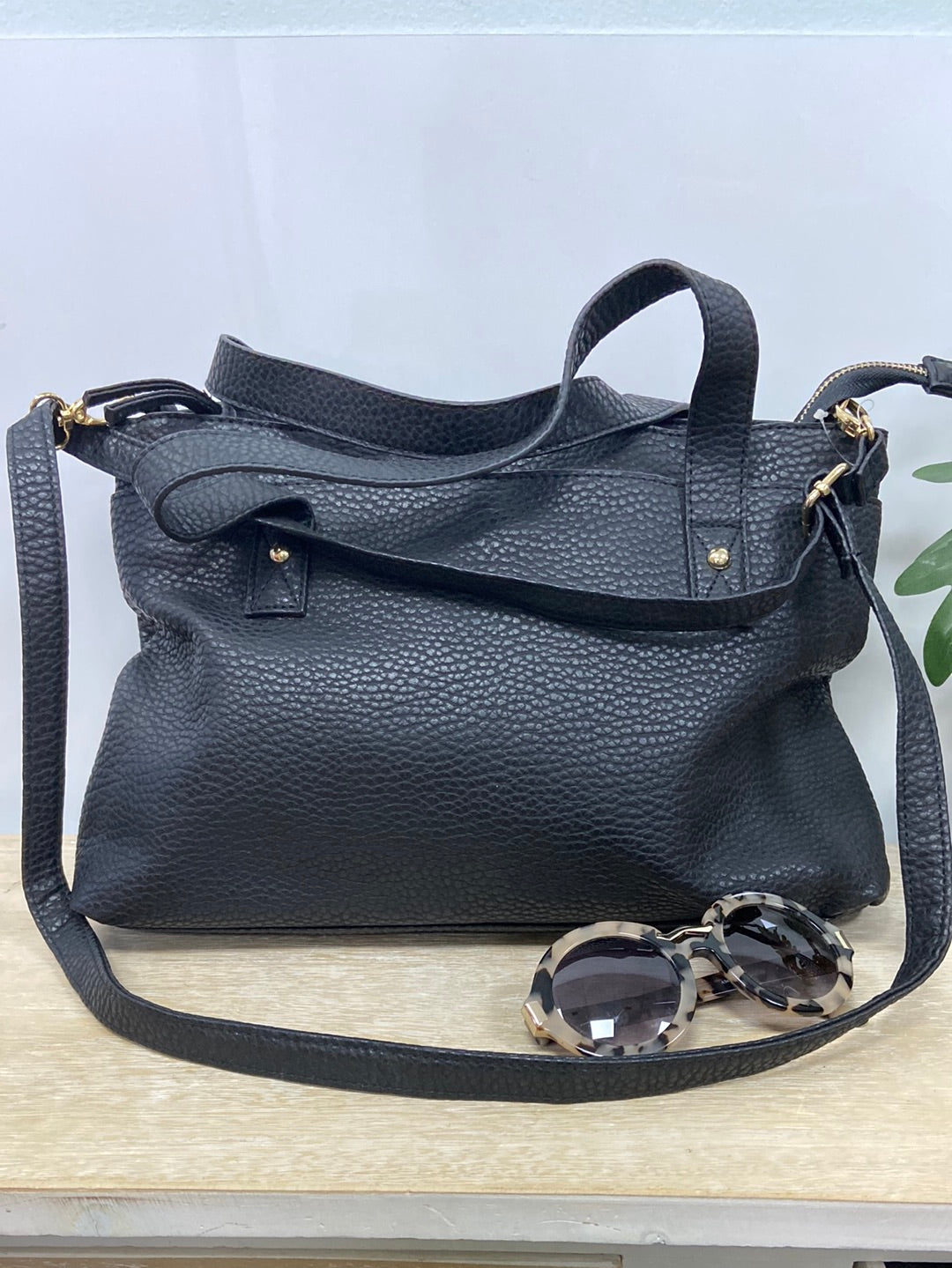 PRIMARK.Bolso negro polipiel mediano