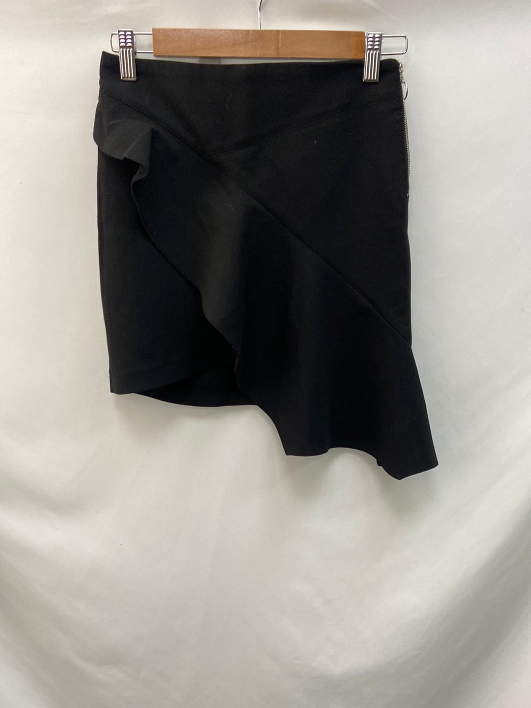 ZARA. Falda volante T.xs