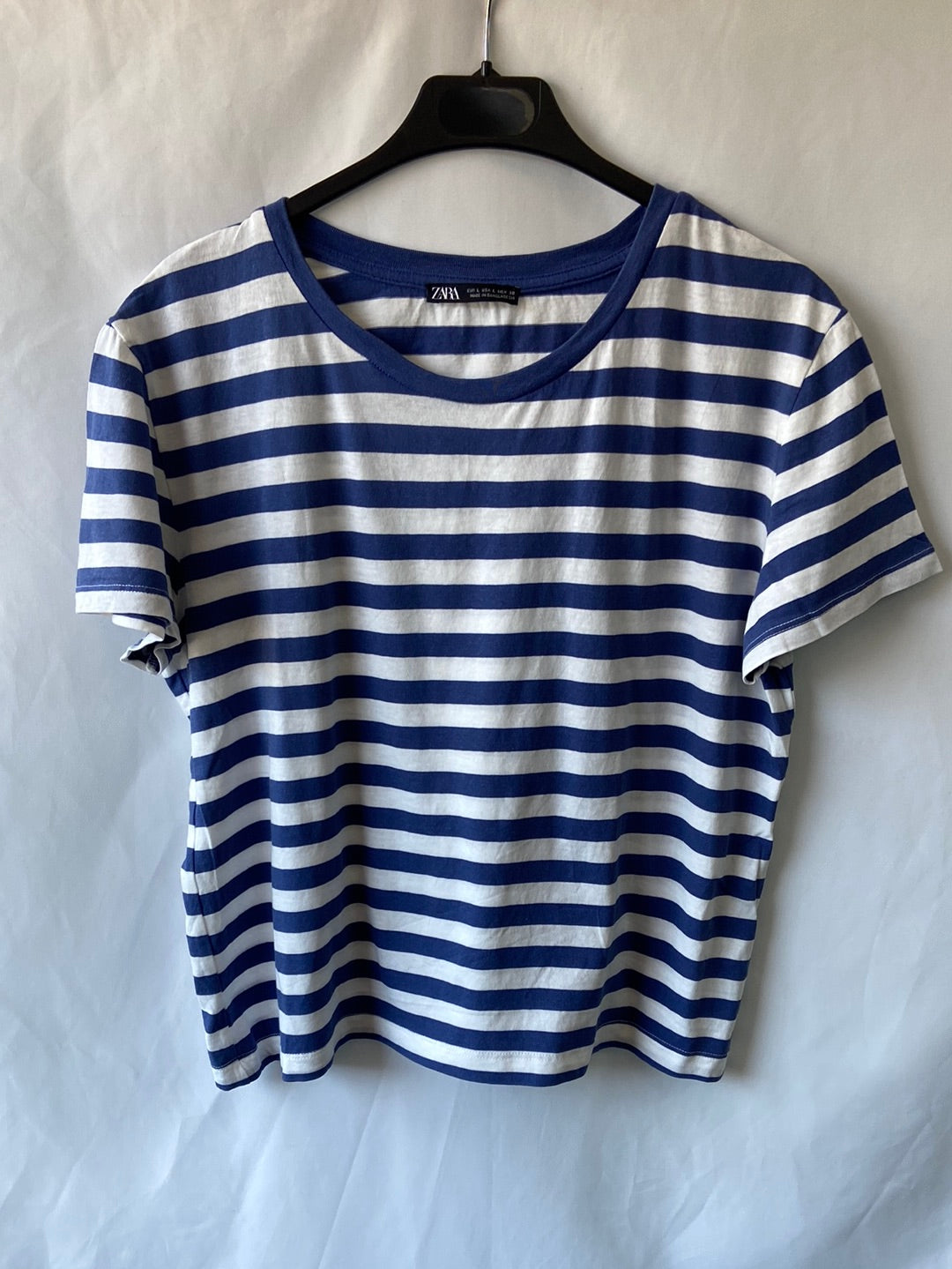 ZARA.Camiseta de rayas T.L