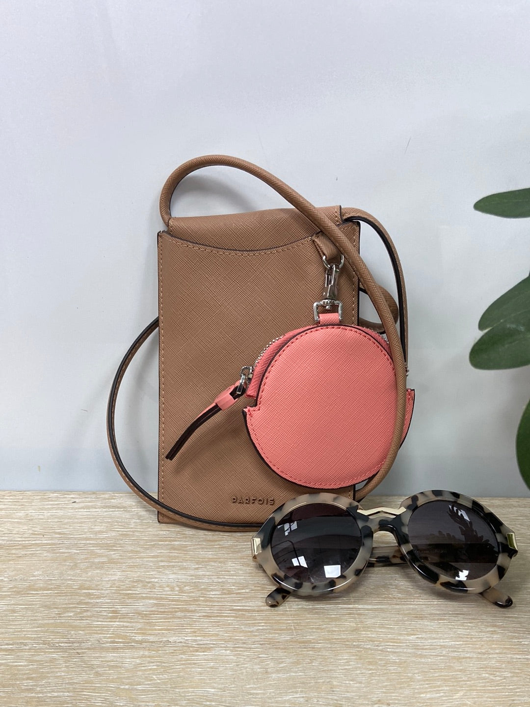 PARFOIS.Bolso beige rosado mini