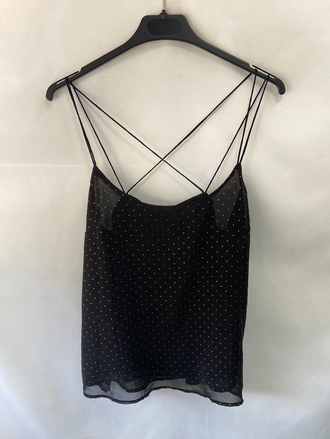 LEFTIES. Top negro tachuelas mini doradas T.s