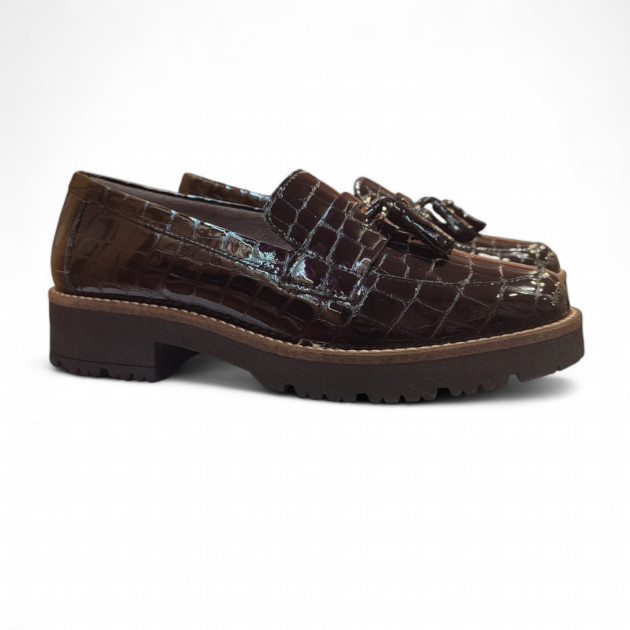 Mocasines Pitillos 10080 piel charol negro