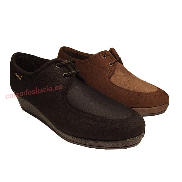 Zapatilla Salemera atada