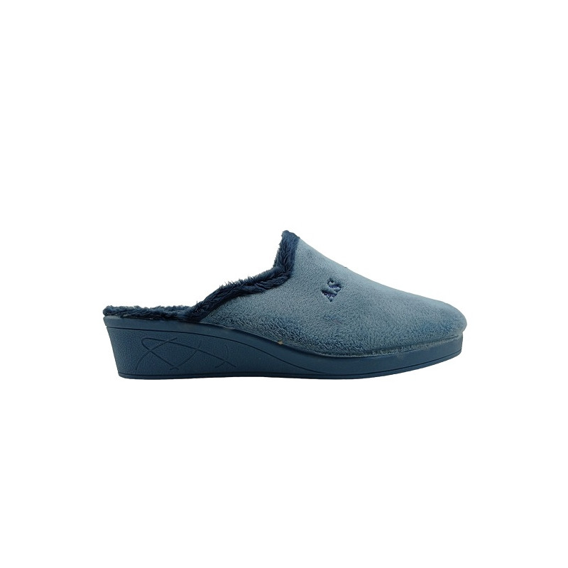 ZAPATILLA CASA ABIERTA CON CUÑA. LISA