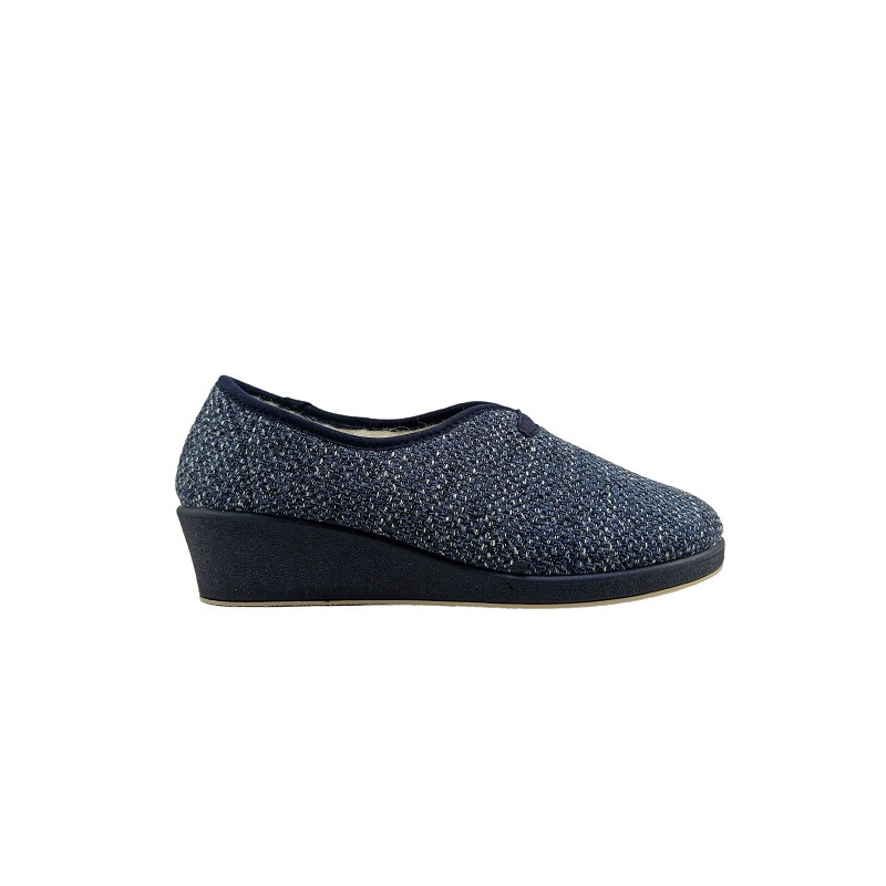 ZAPATILLA CERRADA MUJER CON CUÑA