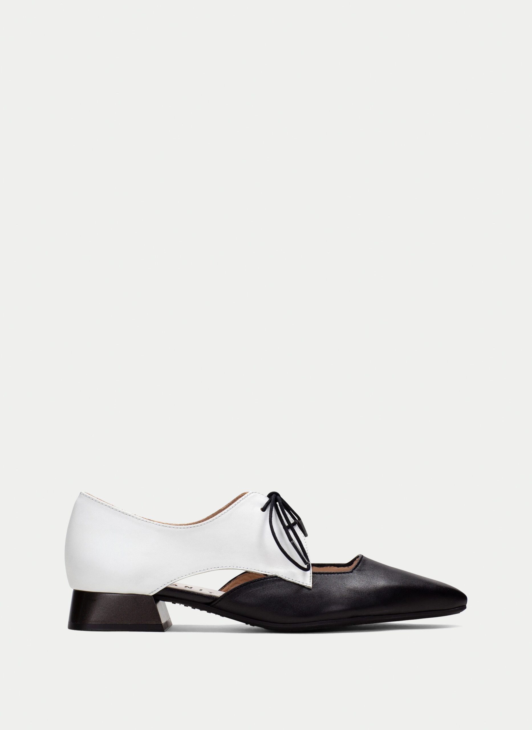 Zapato Plano dali blanco-negro-HV253858