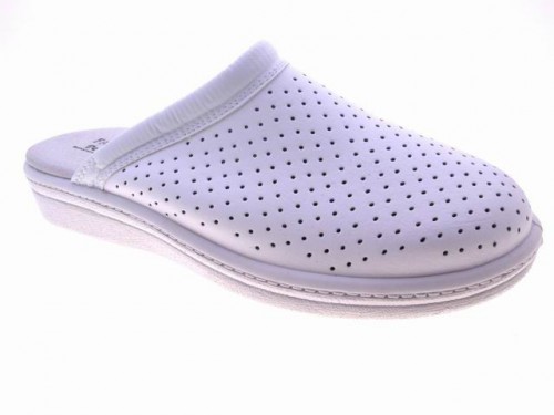 Zueco hombre piel blanco